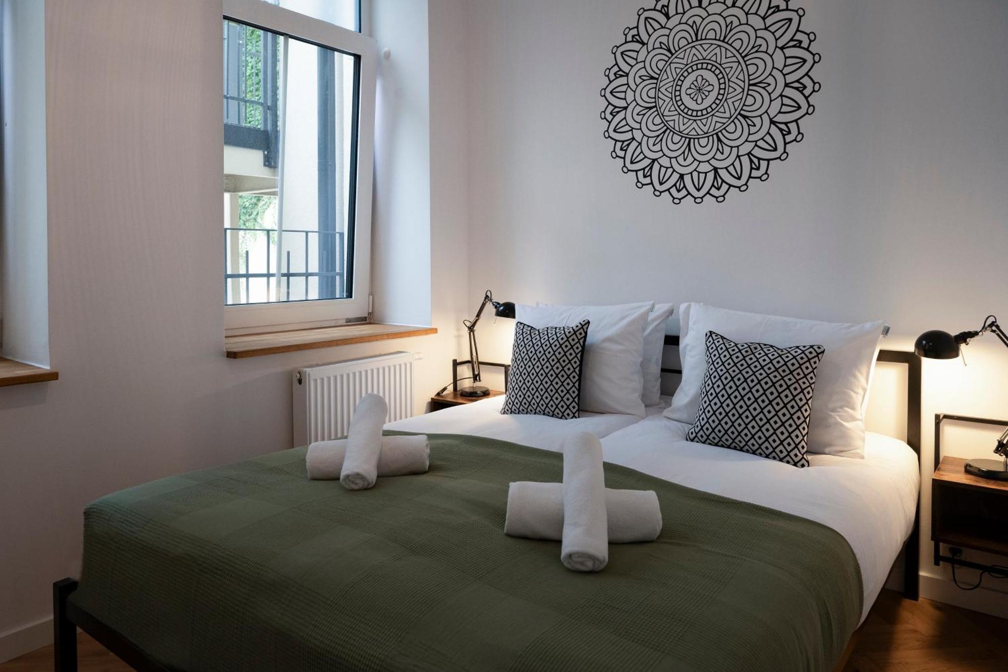 Tyzenhauz Apartments Siemiradzkiego Street Cracovia Exterior foto